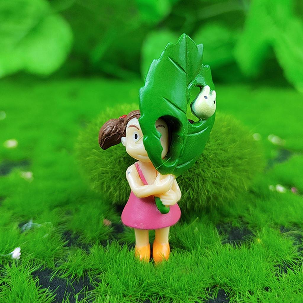 1 Pezzo Carina Decorazione da Scrivania Statuetta Totoro che Tiene Foglia Ornamento Totoro per Soggiorno Articoli per la Casa Decorazioni da Parete Regalo di Compleanno