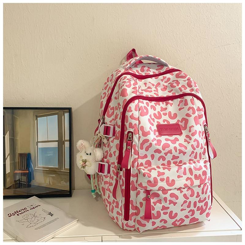 New Harajuku Cow Leopard Print Backpack, Light Make-up Class for Junior High School Students, and Large-capacity Backpack.