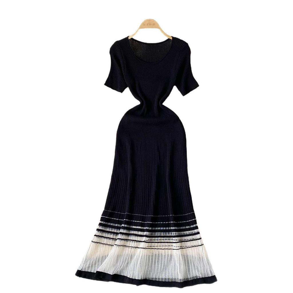 Francuska Sukienka Letnia Damska High-End z Dzianiny Jedwabiu Lodowego z Siateczkowymi Wstawkami: Spódnica A-line średniej długości podkreślająca talię