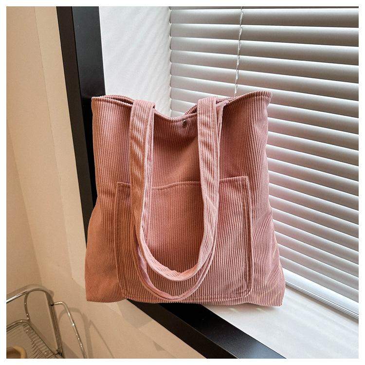 

Осінь і зима великої місткості 2024 року нова корейська версія Harajuku вельвет Морі студентська літературна сумка на одне плече сумка жіноча рожевий