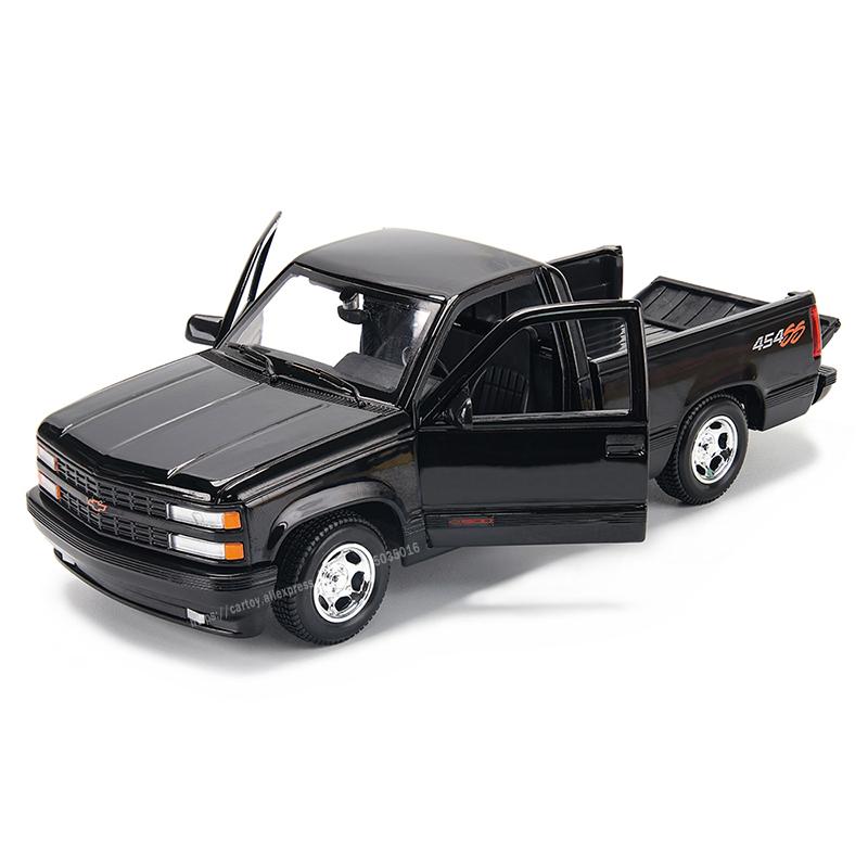 Maisto 1:24 1993 Chevrolet 454 SS Pick-up simulation alloy car model crafts decoration collection toy tool gift birthday present