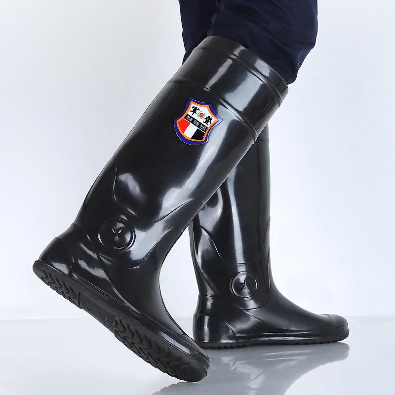 2025 New Long-tube Over-the-knee Field Shoes, Fishing and Fishing Soft-soled Work Wear-resistant Water Shoes