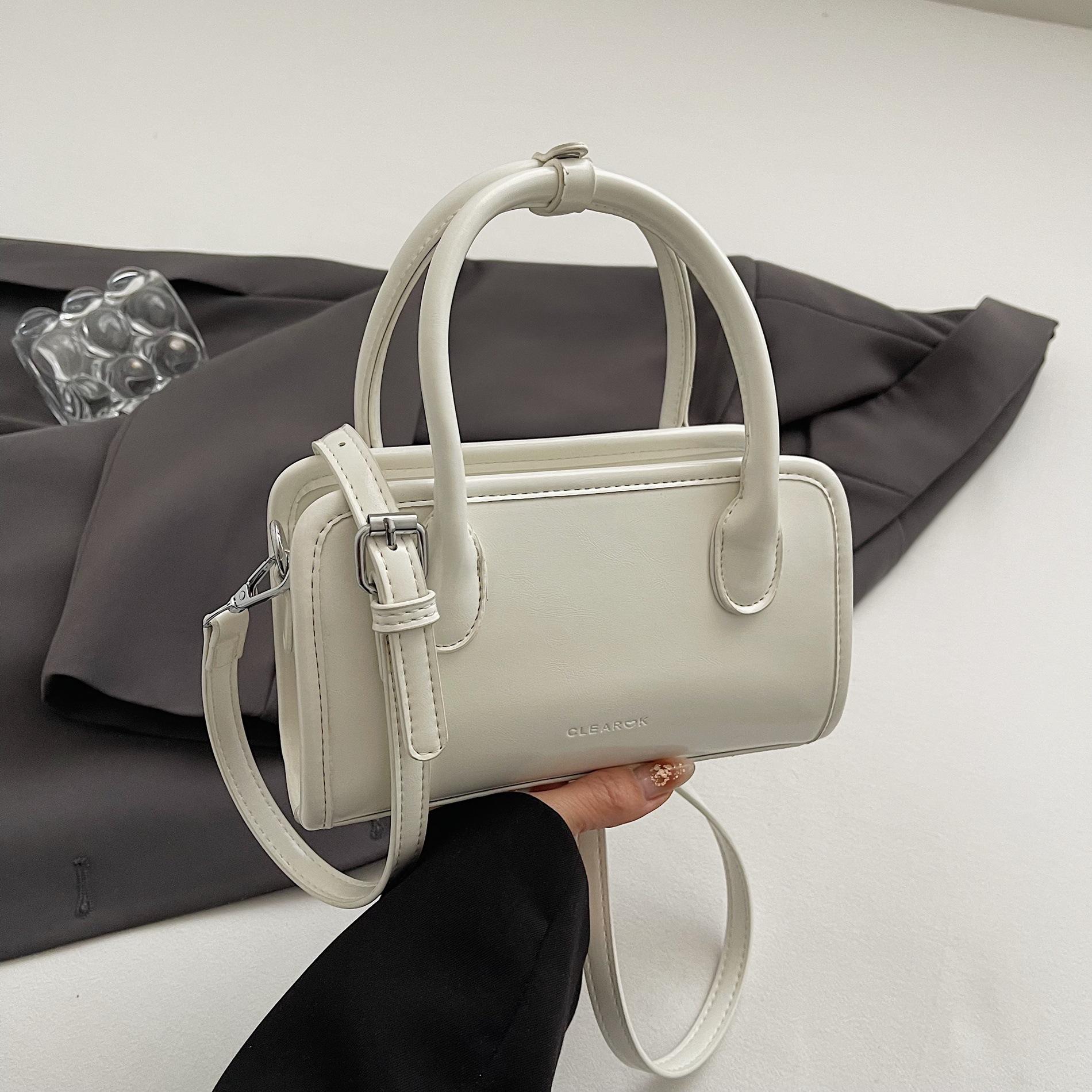 

Маленькая сумка женская 2025 новая корейская версия простой тренд мода женская сумка на плечо сумка-мессенджер иностранная повседневная маленькая квадратная сумка белый