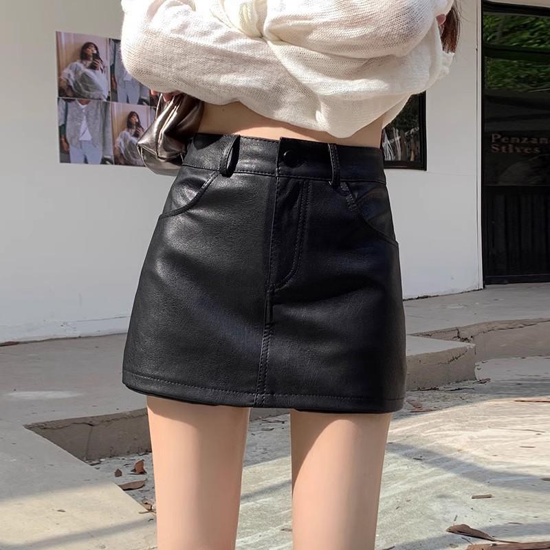 Women's Coffee-Colored PU Leather A-Line Mini Skirt, Petite, High-Waisted, Textured, Hip-Hugging, Autumn Style.