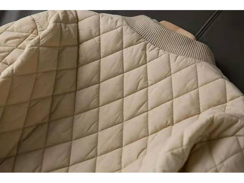 Geacă matlasată ușoară pentru femei 2023: Culoare Solidă, Reducere Vârstă, Mărimi Mari, Palton din Bumbac Matlasat cu Model Diamante pentru Toamnă/Iarnă.