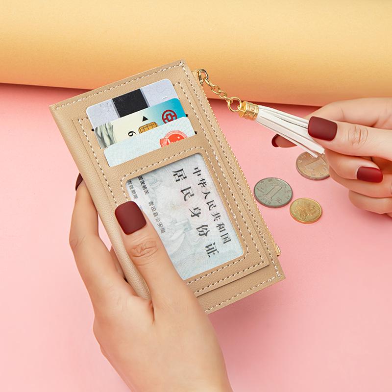 Carteira Mini Feminina Estilo Coreano com Borla, Vários Compartimentos para Cartões e Costura Contrastante.