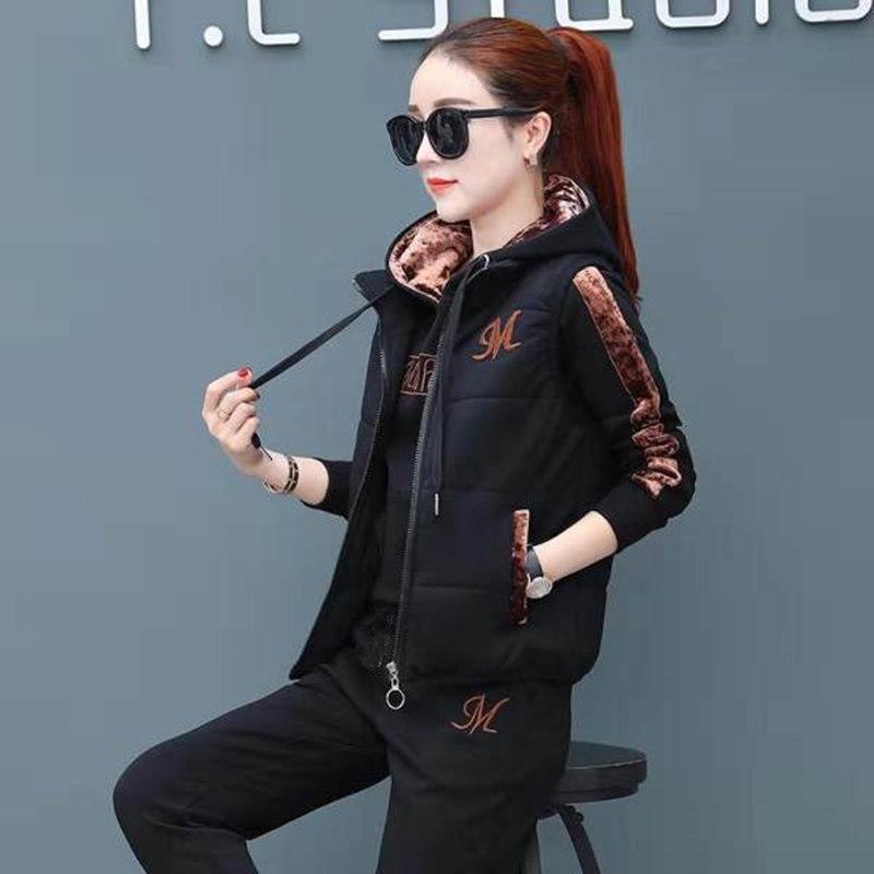 Women's Plush Thickened Three-Piece Casual Sportswear Suit - Autumn/Winter 2024 Fashionable Large Size Sweatshirt.