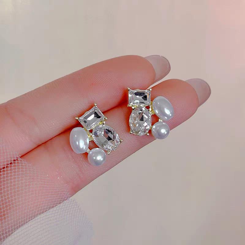 2026 Light Luxury Zirconia Pearl Square Stud Earrings for Women
