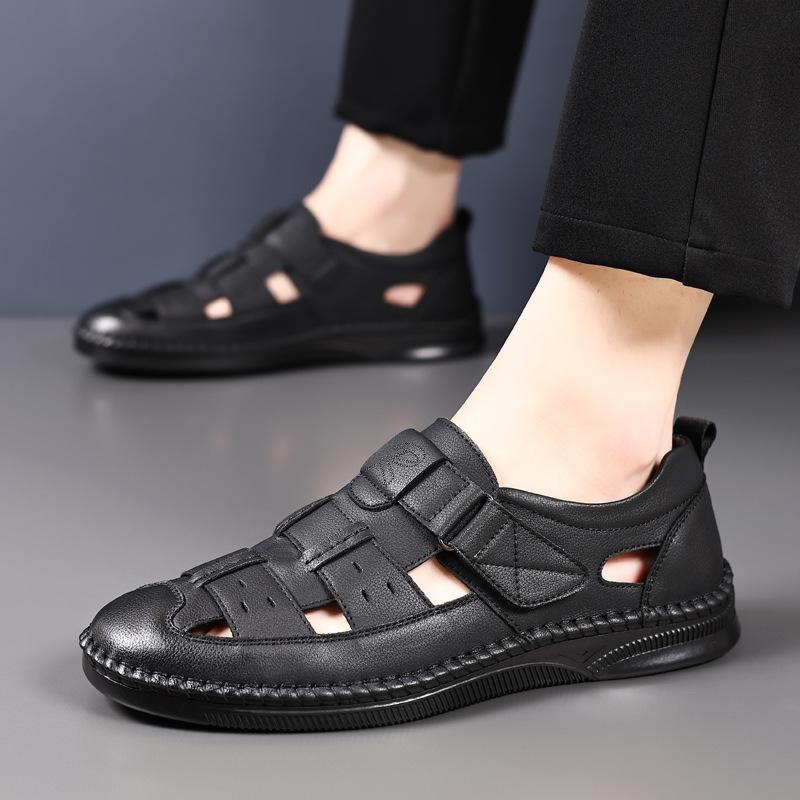 Men's Shoes 2025 New Summer Round Head Casual Hole Shoes Men's Hollow Middle-aged Sandals 2025