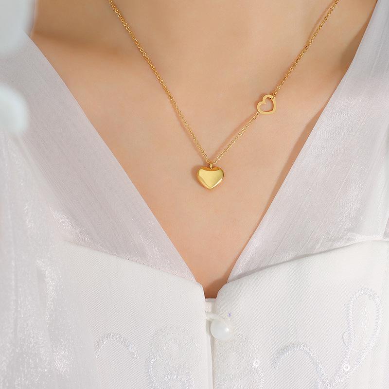 Blogger's Double Peach Heart Necklace: 18K Gold-Plated Titanium Steel Clavicle Chain P221