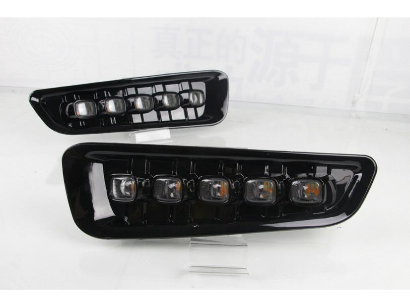 09-14 Ford Raptor Zweifarbige Tagfahrlichter