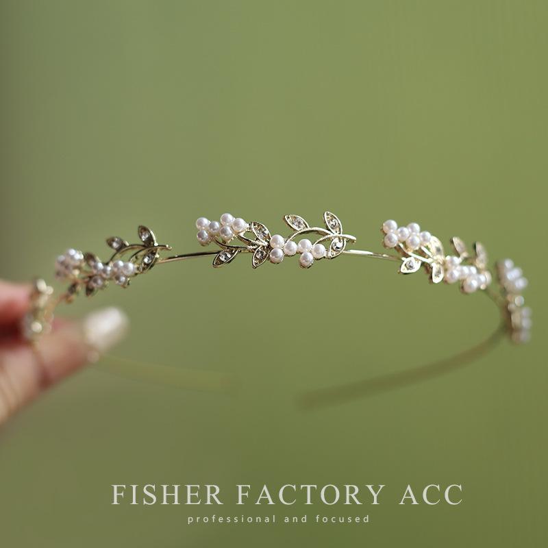 

Ободок для волос «Кошачий глаз» со стразами и жемчугом - Модный корейский аксессуар для волос