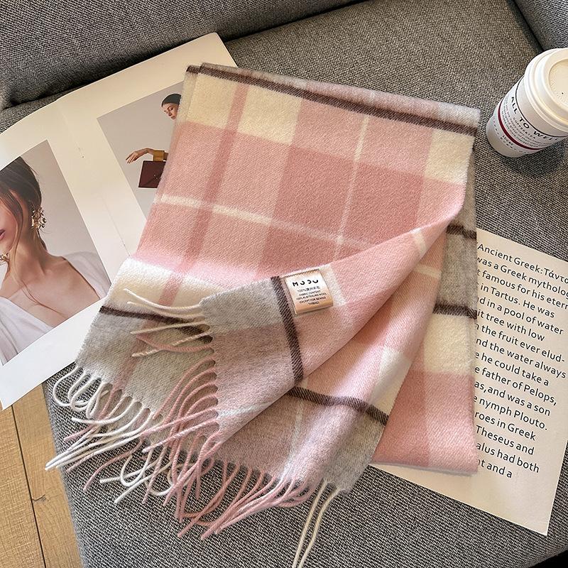 Pink scarf women's new autumn and winter high-end feeling raspberry powder warm shawl versatile scarf
