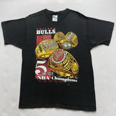 Tops – T-Shirts