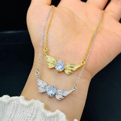 Fashionable Diamond Angel Wing Necklace Pendant Necklace Shiny Angel Wing Pendant Geometric Necklace for Women Jewelry