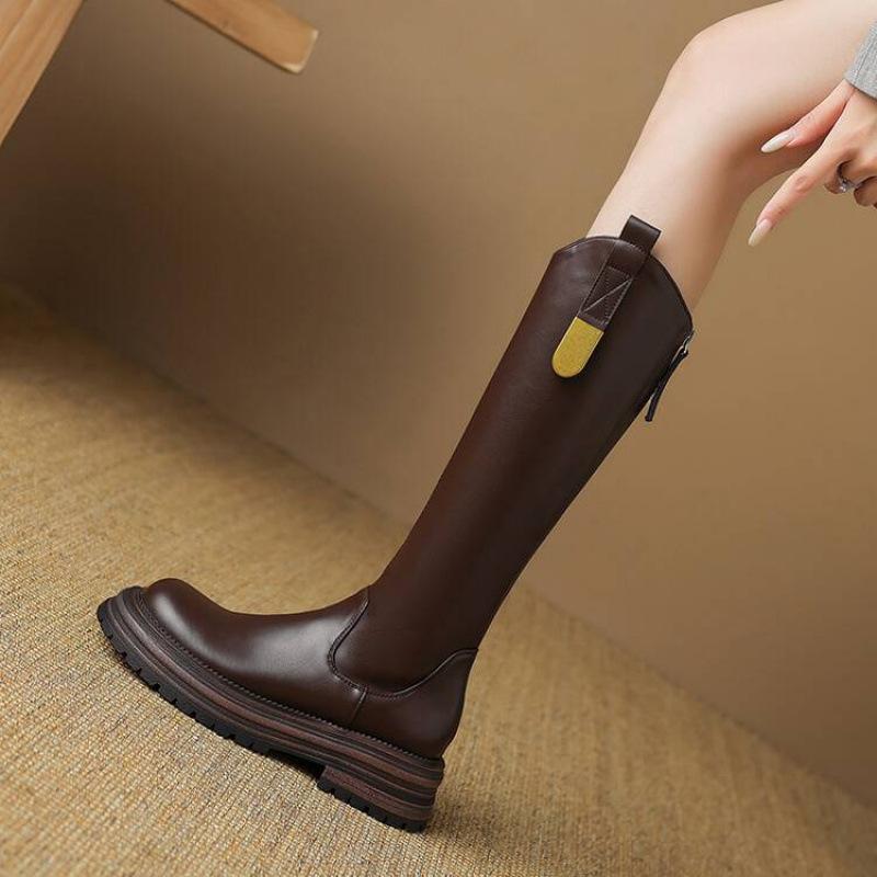 Korean version of round head leather Martin boots women's medium heel large size women's boots new square heel round head high boots autumn 