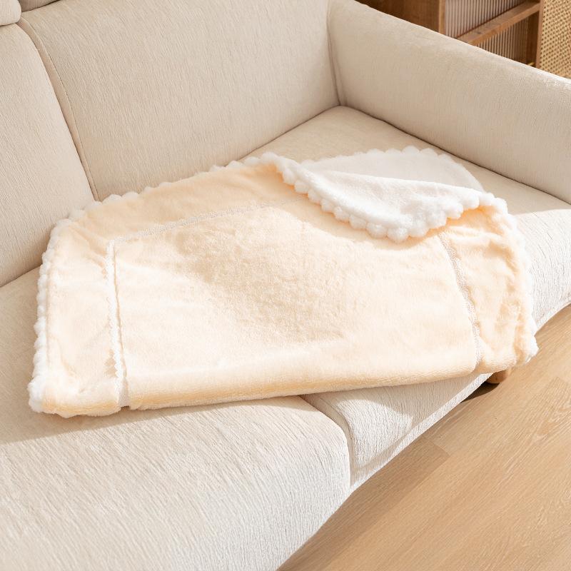 Autumn and Winter Cat Bubble Velvet Thickened Blanket Dog Warm Mat Pet Sleeping Blanket Dog Mat Pet Nest