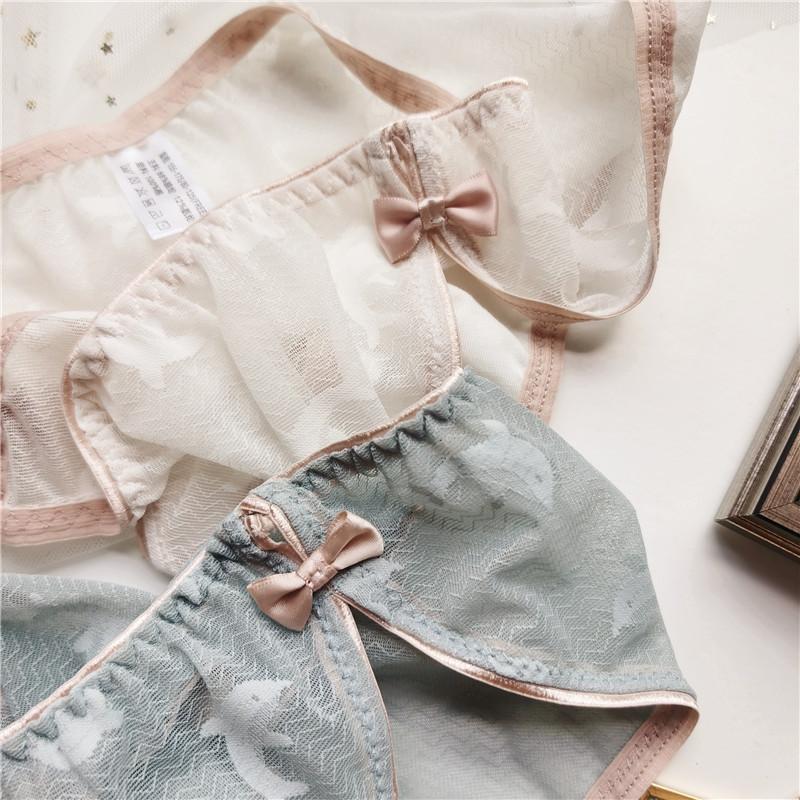 Śliczne figi Cartoon Dolphin Dopasowane kolorystycznie majtki Mlecznobiała bielizna damska z niskim stanem