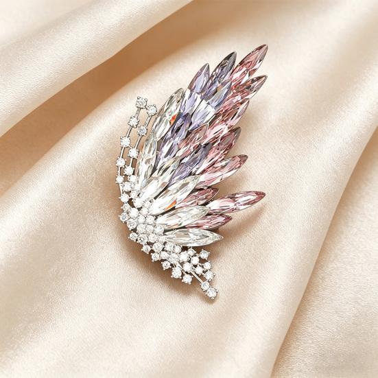 Schmetterling Brosche Bunte Diamanten Dekor Langlebige Legierung Funkelnde Flügel Vielseitiger Revers Anstecker für Anzüge Mäntel Kleider Taschen