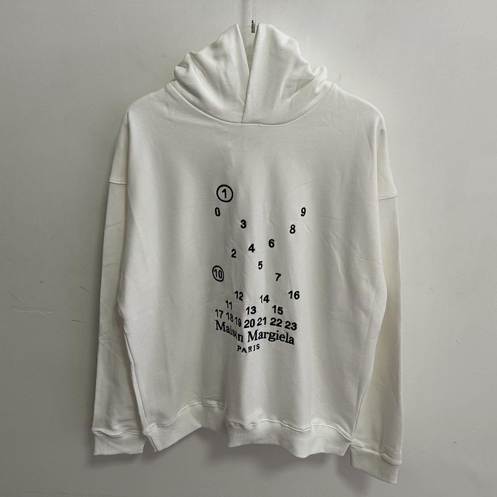 Unisex Margiela Hoodie: Lockere Passform, Umgekehrtes MM6-Logo, Reine Baumwolle, Rundhalsausschnitt, Trendiger Stil