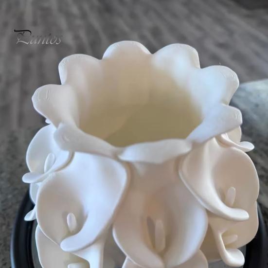 Porch Decoration Vase 3D Printed Calla Lily Relief Vase, Mini Decorative for Dried Flowers, Minimalist Matte Small Flower White Desk Decor Bookshelf