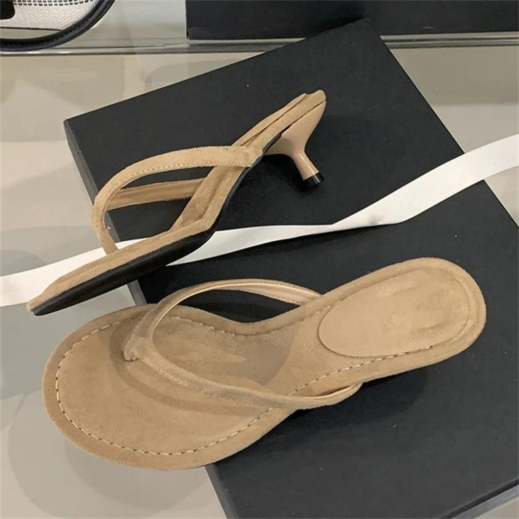 Eilyken Summer Fashion Thin Low Heels Slippers Women Round Clip Toe Beach Casual Sandals Flip Flops Shoes