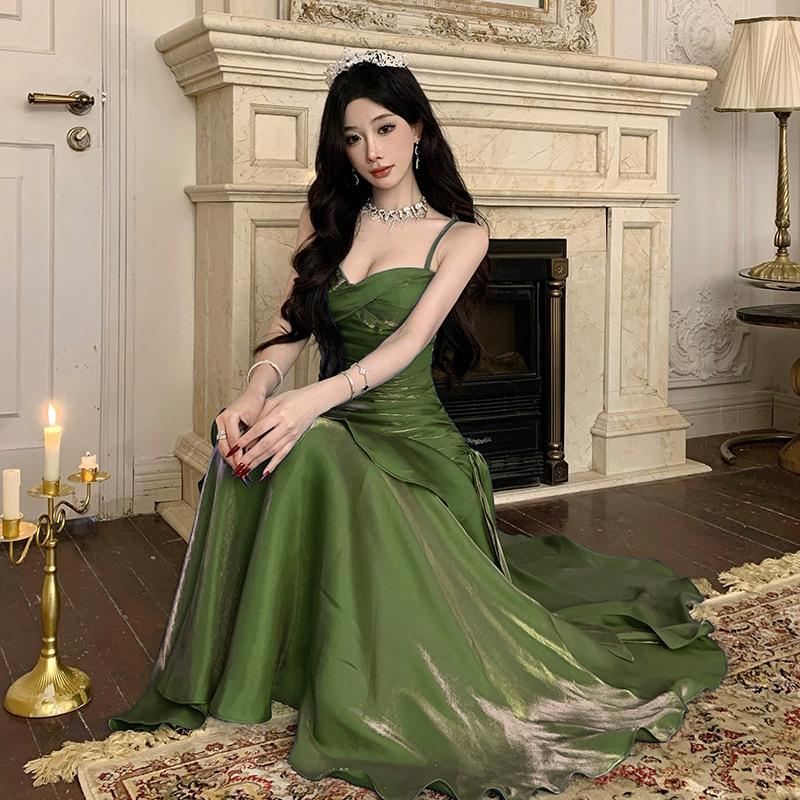 New atmosphere foreign silver gray dress