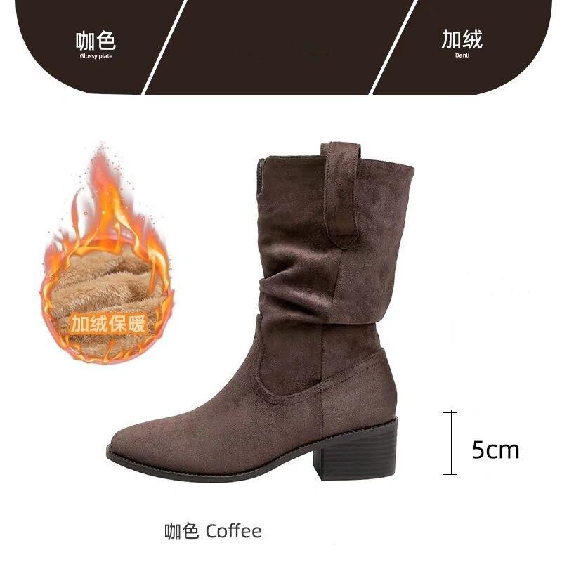 

Autumn and winter new pleated short boots women s stacking boots retro small inner height increase medium tube Martin boots 40