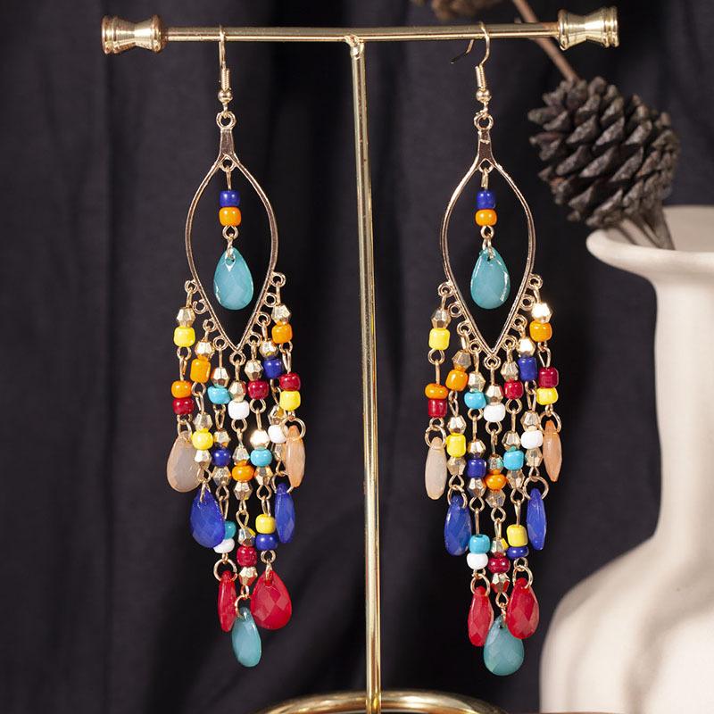 European, American and Bohemian Hollow Bead Fringed Earrings, High-end Retro Ethnic Style Earrings, Fashionable Long Earrings.