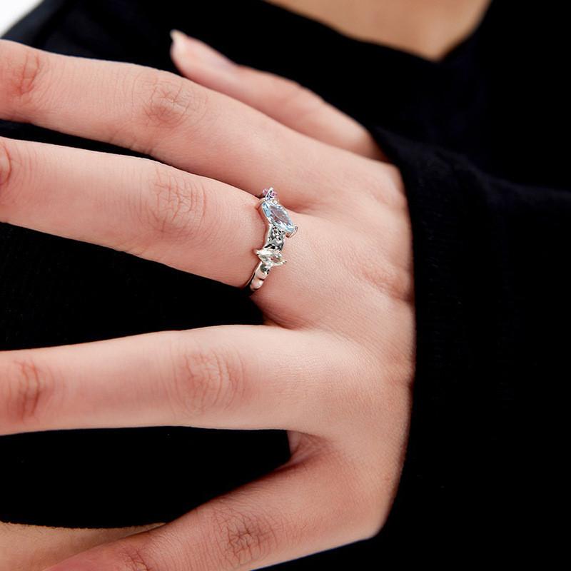 Elegant Versatile And Adjustable Ring With Bright Gemstones For Womens Fashion