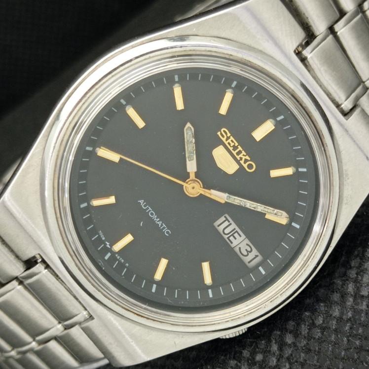

USED VINTAGE SEIKO 5 AUTO 7009A JAPAN MENS ORIGINAL DIAL WATCH 608c-a315501-2 SKU608c-a315501