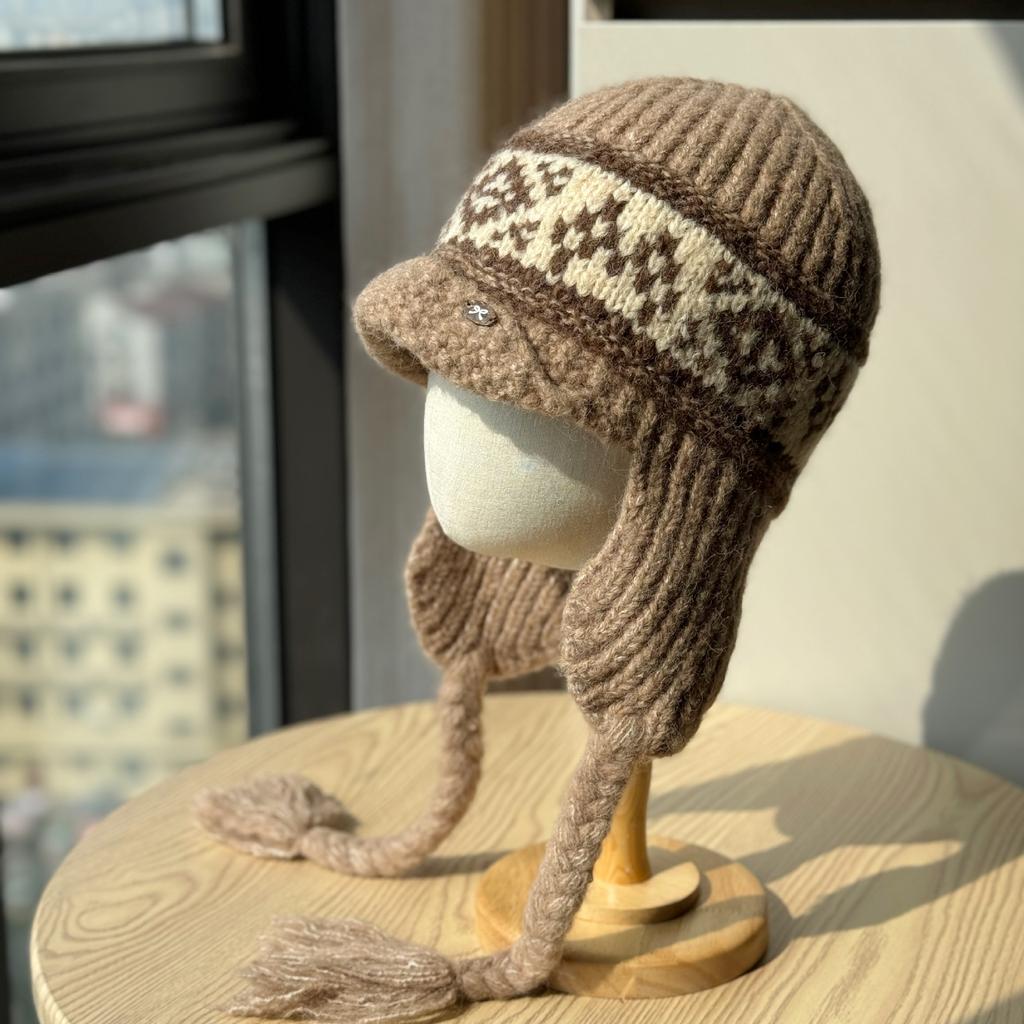 Korean Version of Fair Isle Knitted Lei Feng Hat for Women Versatile Straps Warm Temperament Retro Knitted Woolen Cap Trendy