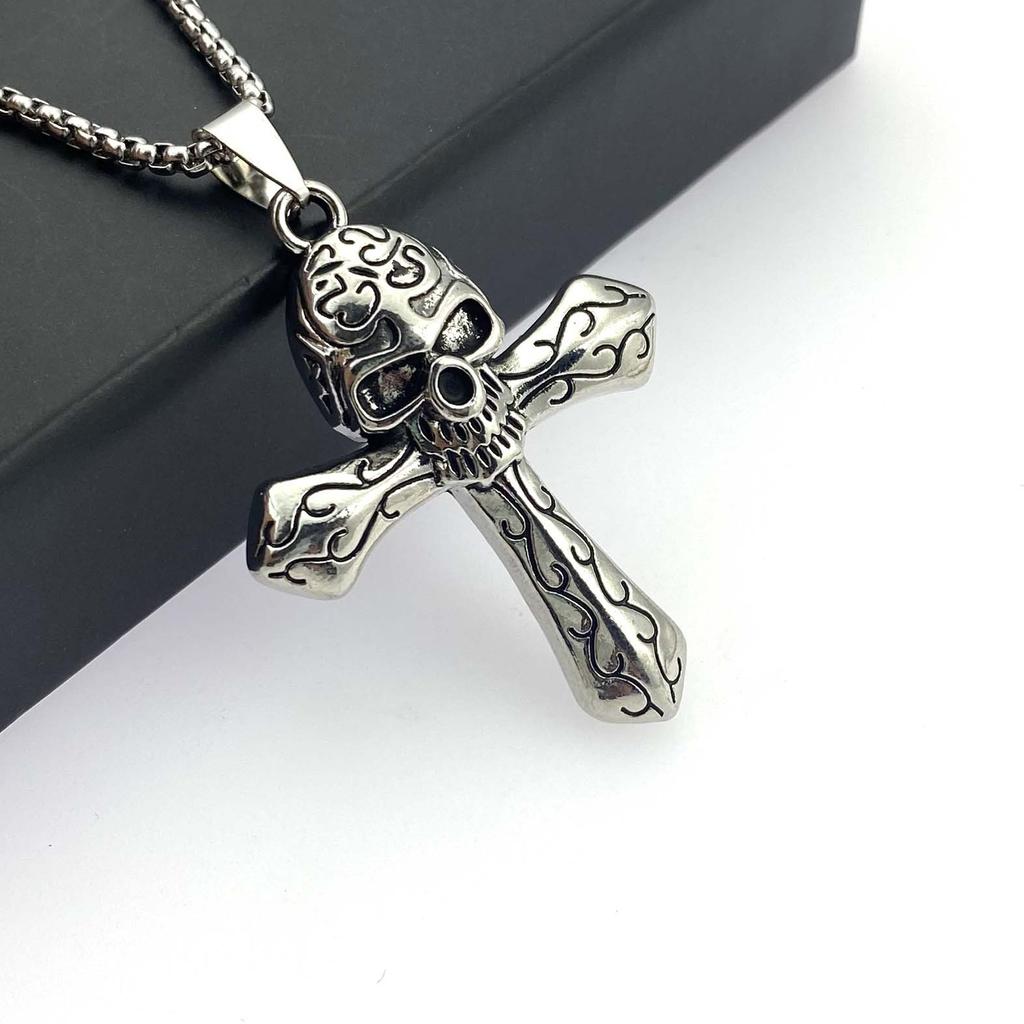 Alloy Skull Pendant Titanium Steel Necklace Halloween Trendy Men Sweater Chain Accessories