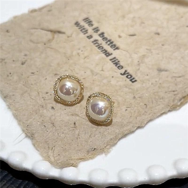 Square Retro High-end Earrings with Temperament