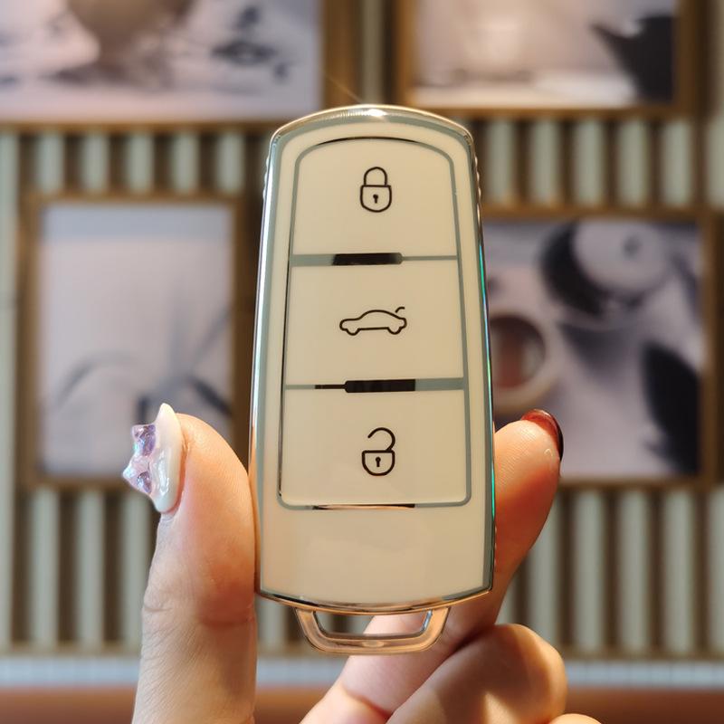 Volkswagen CC Women's Key Case for Magotan B7 - Elegant, Smart Key Shell with Buckle