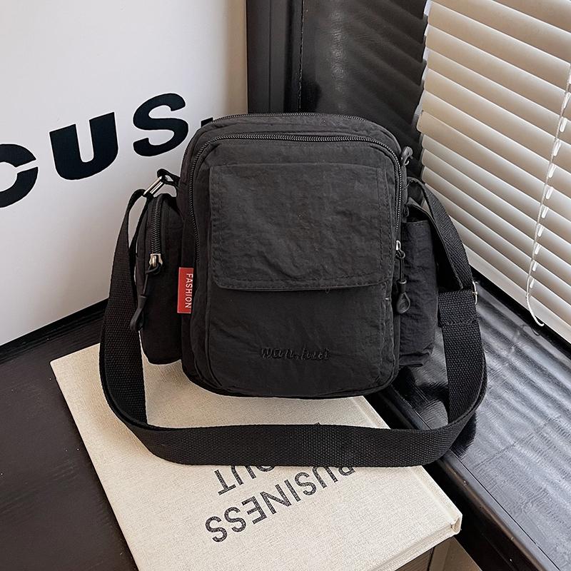 Multi pocket shoulder bag, women s fashiable casual crossbody bag, men s mailman bag, lightweight sports outdoor