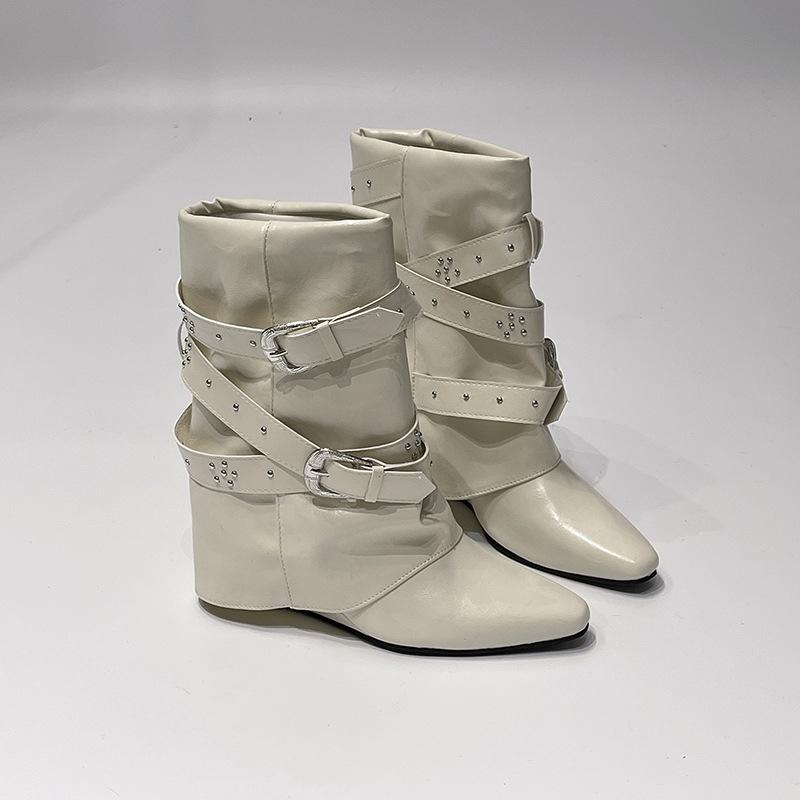 

Нишевая заклепочная пряжка для ремня, заостренный носок, толстый каблук, средний каблук, короткие ботинки, женский зимний дизайн, модные ботинки Мартин средней высоты 40 бежевый