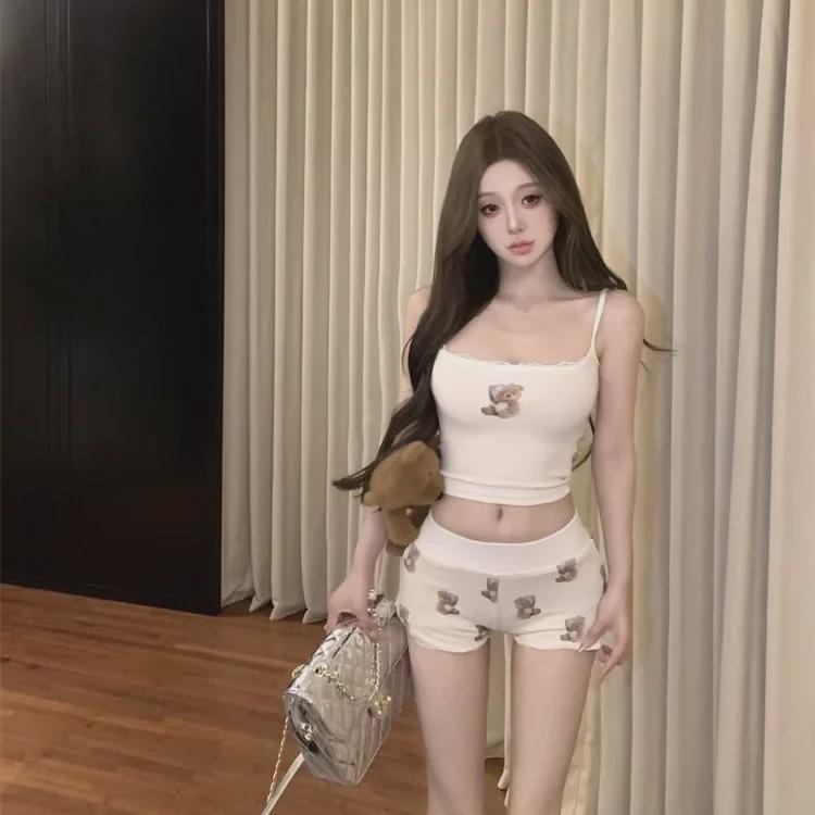 "Girls' Pure Desire Bear Print Suspender Pajama Set with Chest Pad - Summer Slim Fit Vest and Shorts"