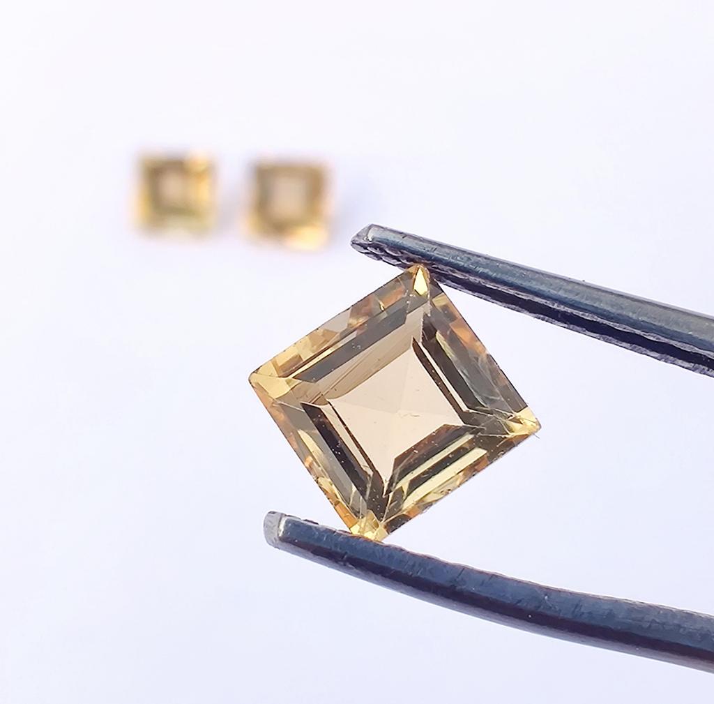 Lot de pietre prețioase libere de citrin natural tăiate pătrat, mărime 5 mm, pentru confecționarea bijuteriilor, lot de 2,50 carate.