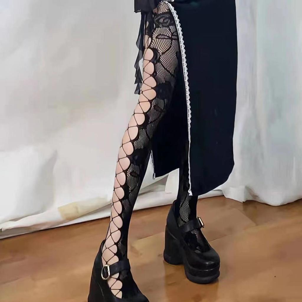 1pair White and Black Hollowed Out Lace Mesh Pantyhose Floral Rattan Bottomed Stockings