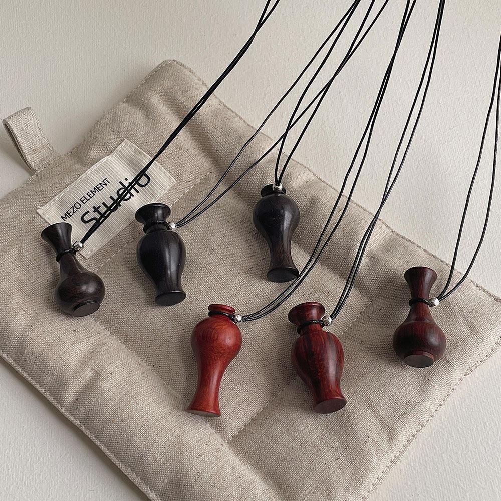 Retro Ebony Rosewood Vase Gourd Pendant Black Adjustable Leather Rope Necklace for Women Men Clothes Collar Chain Jewelry Gifts