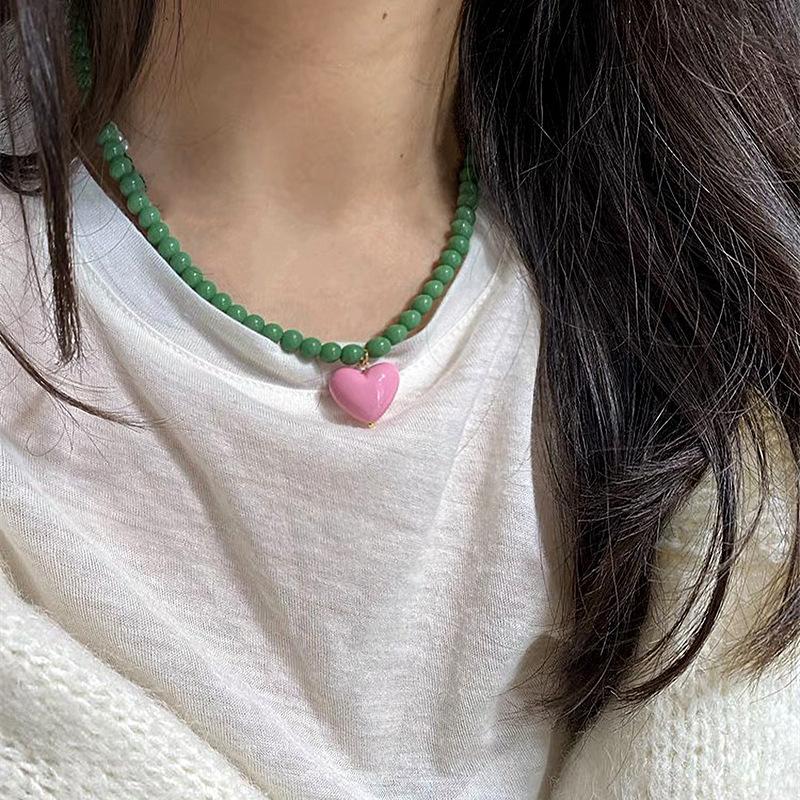 2024 Nouvelle Tendance Vintage Résine Acrylique Rose Cœur d'Amour Vert Collier Perlé pour Femmes Bijoux Esthétiques Mode Accessoires de Cou