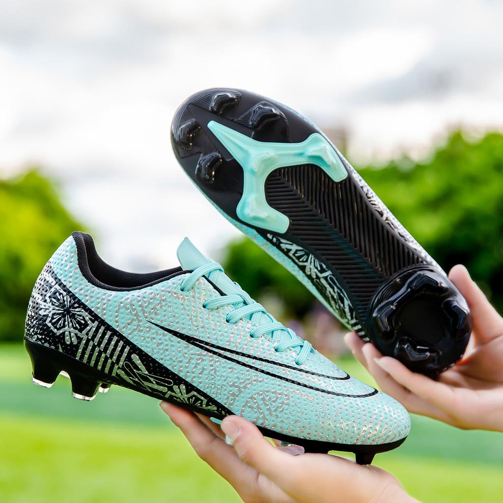 Large Size Low Top Football Shoes Broken Nails Artificial Turf Spikes Boys And Girls Students Training Football Shoes