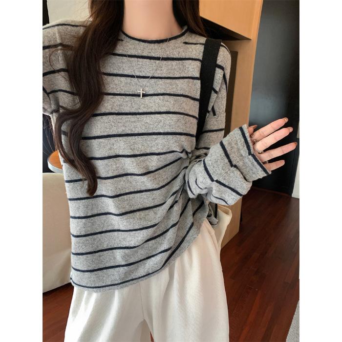 

Crew neck striped contrasting color chic loose sweater women s spring and autumn French retro lazy wind polished warm top S светло-серый