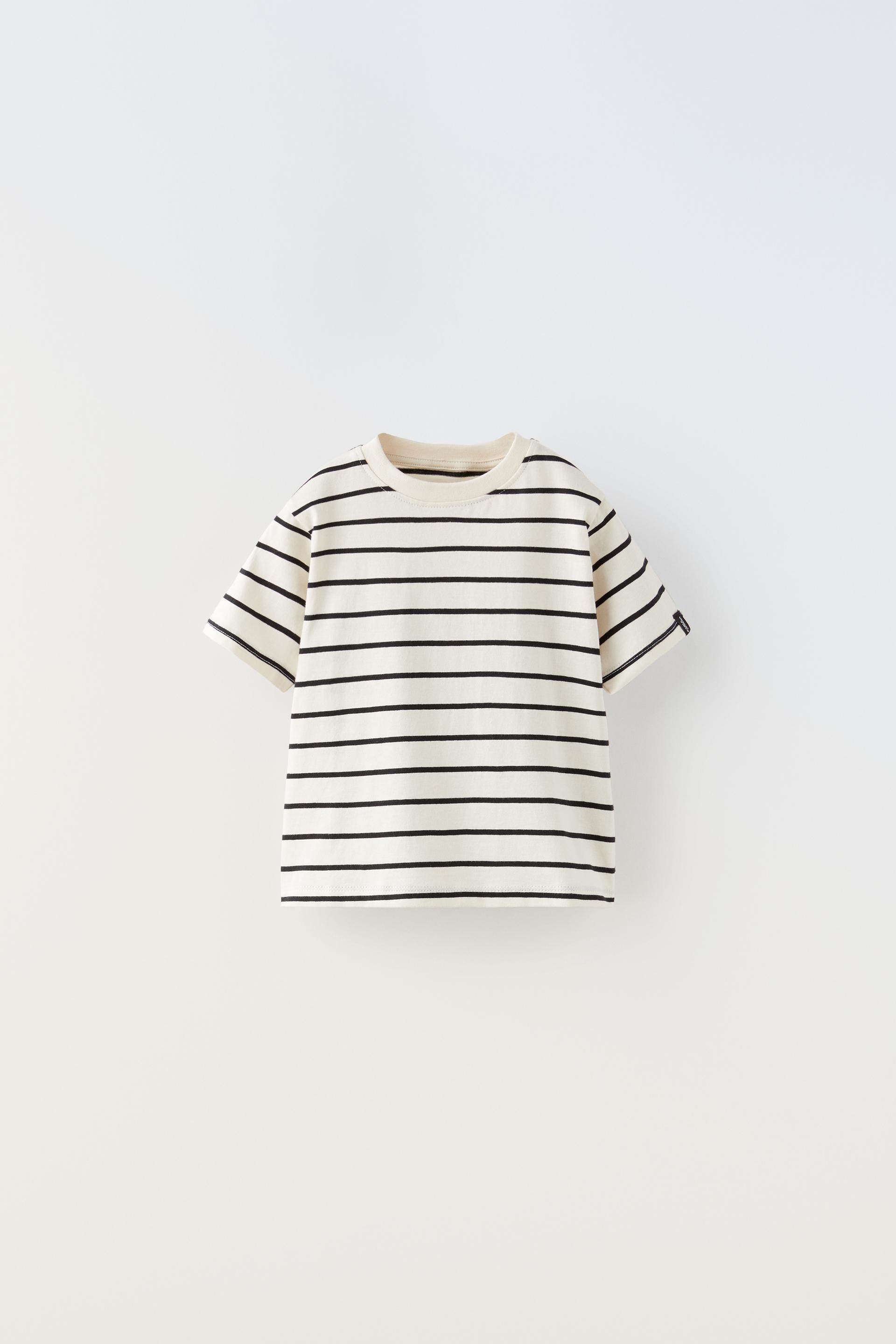 

ПОЛОСКАЯ ФУТБОЛКА