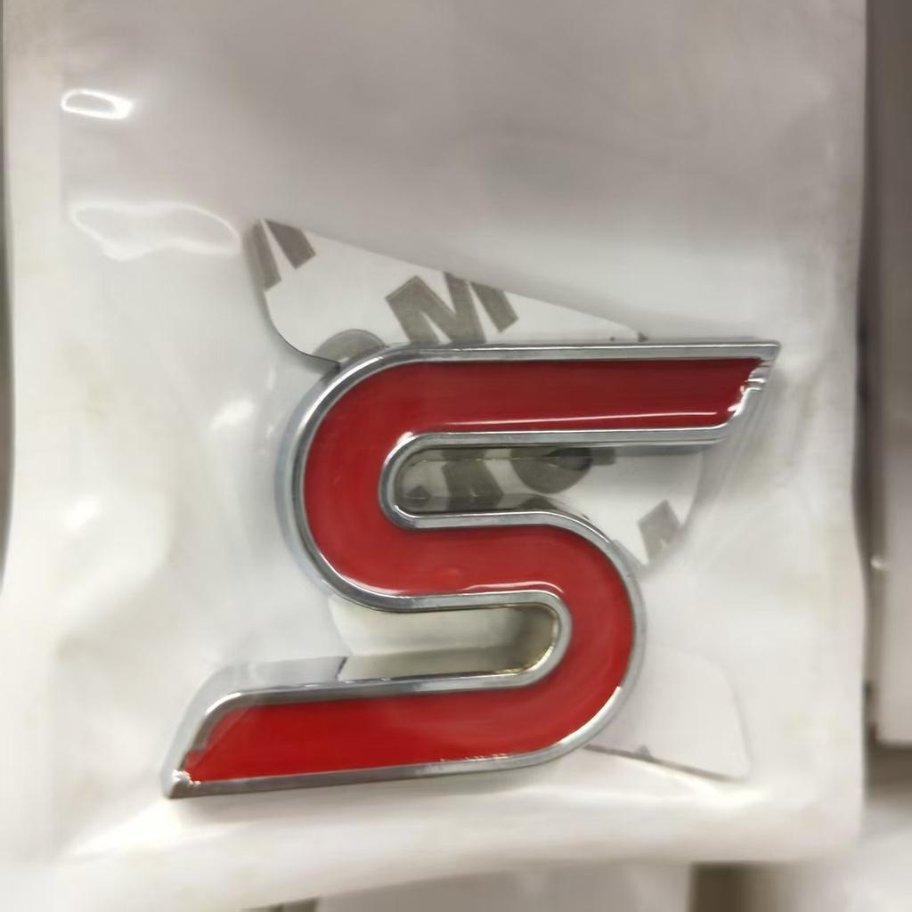 S Letter Personalized Car Labeling, Three-dimensional Decorative Label for the Hood and Trunk, Appearance Modification Accessories
