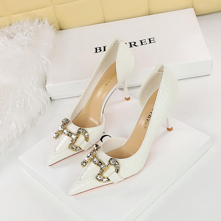 Women's Banquet High Heels Slim Heels High Heels Shallow Mouth Pointed Side Hollow Metal Water Diamond Buckle Single Shoes