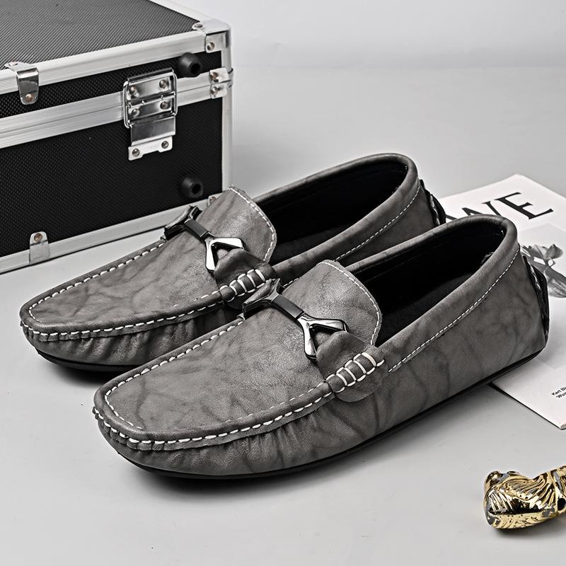 

2025 new leather casual trend Internet celebrity shoes foreign trade explosion leather versatile men pedal Doudou shoes 45 серый