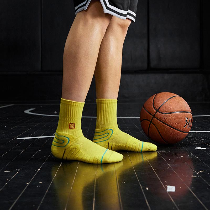 361 Degrees Men Basketball Socks High-top Breathable Professional Sweat Absorbing Training Anti- Slip Long Tube Male Hose 512433
