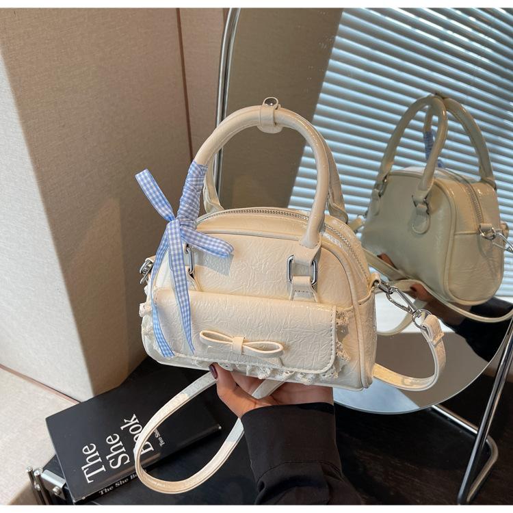 Portable Fashion Bow Pillow Bag 2025 Summer Versatile Shoulder Bag Premium Messenger Bag Bag